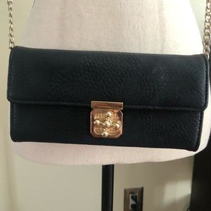 Chain strap clutch purse